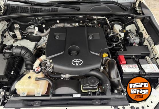 Camionetas - Toyota Sw4 srx 2.8 tdi 7 asiento 2021 Diesel 82000Km - En Venta