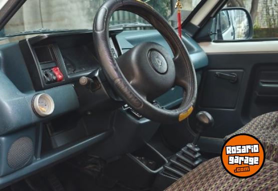 Utilitarios - Renault Express 2000 Diesel 200000Km - En Venta