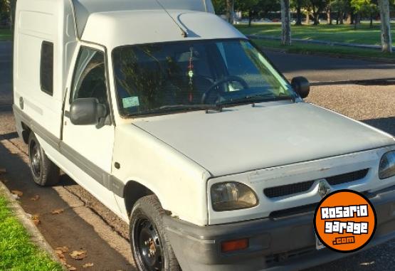 Utilitarios - Renault Express 2000 Diesel 200000Km - En Venta