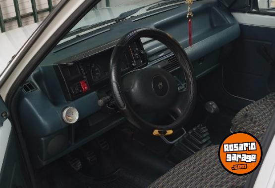 Utilitarios - Renault Express 2000 Diesel 200000Km - En Venta