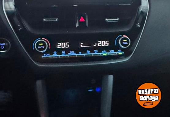 Autos - Toyota COROLLA CROSS SEG 2023 Nafta 74229Km - En Venta