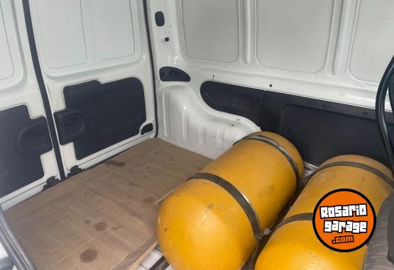 Utilitarios - Renault RENAULT KANGOO 1.6 NAFTA 2015 GNC 190000Km - En Venta