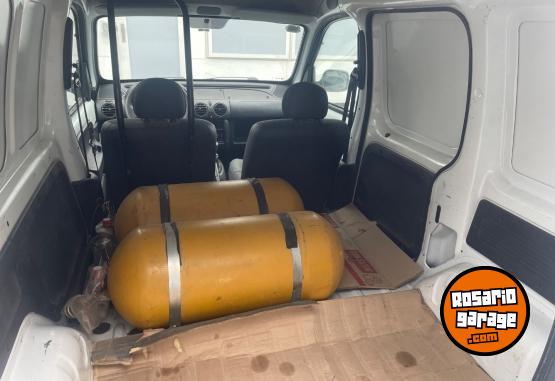 Utilitarios - Renault RENAULT KANGOO 1.6 NAFTA 2015 GNC 190000Km - En Venta