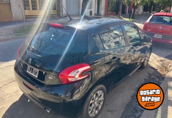 Autos - Peugeot 208 1.6 ALLURE TOUCHSCREE 2015 Nafta 130000Km - En Venta