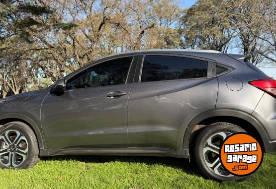 Autos - Honda HRV EX CVT 2017 Nafta 104000Km - En Venta