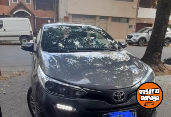 Autos - Toyota Yaris xls 2021 Nafta 60000Km - En Venta