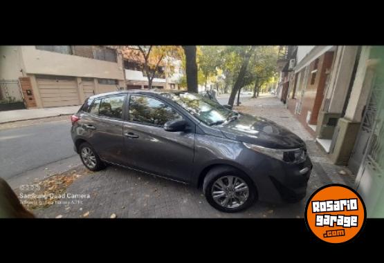 Autos - Toyota Yaris xls 2021 Nafta 60000Km - En Venta