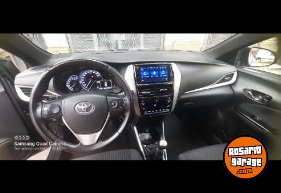 Autos - Toyota Yaris xls 2021 Nafta 60000Km - En Venta