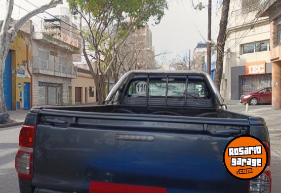Camionetas - Toyota Hylux 4X2 C/S DX PACK 2015 Diesel 235000Km - En Venta