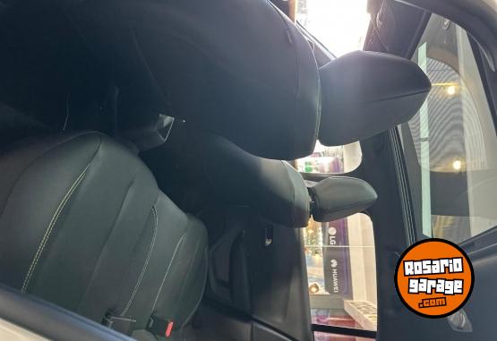 Autos - Peugeot 208 GT 2025 Nafta 12000Km - En Venta