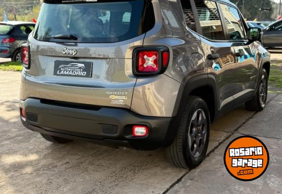 Camionetas - Jeep Renegade 2017 Nafta 61000Km - En Venta