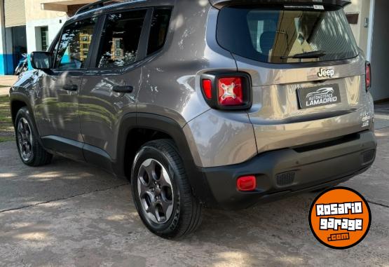 Camionetas - Jeep Renegade 2017 Nafta 61000Km - En Venta