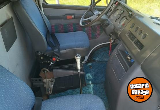 Camiones y Grúas - MERCEDES BENZ 709/10 MOD 1995 - En Venta