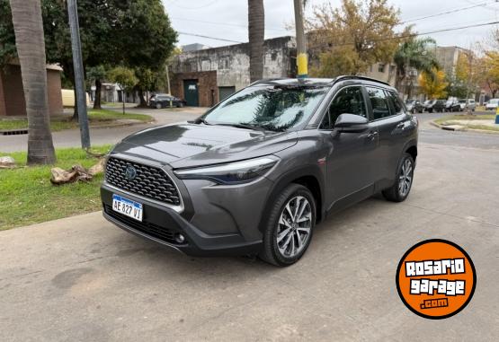 Autos - Toyota Corolla cross 2021 Electrico / Hibrido 140000Km - En Venta