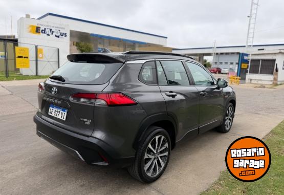 Autos - Toyota Corolla cross 2021 Electrico / Hibrido 140000Km - En Venta