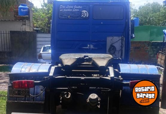 Camiones y Grúas - Mercedes 1215 - En Venta