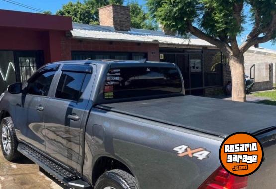Camionetas - Toyota Hilux 2017 Diesel 195000Km - En Venta