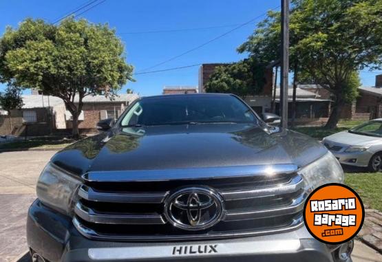 Camionetas - Toyota Hilux 2017 Diesel 195000Km - En Venta
