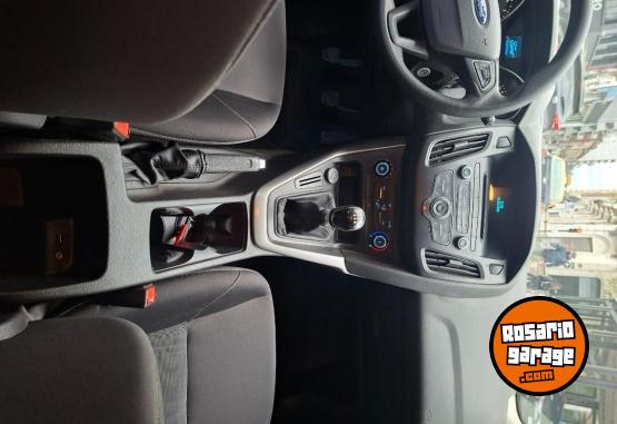 Autos - Ford Focus S 1.6 5ptas 2017 Nafta 40300Km - En Venta