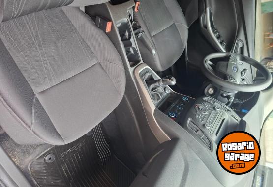 Autos - Ford Focus S 1.6 5ptas 2017 Nafta 40300Km - En Venta