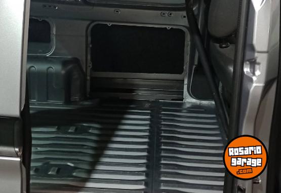 Utilitarios - Peugeot PARTNER COFORT 1.6 2024 Nafta 104648Km - En Venta