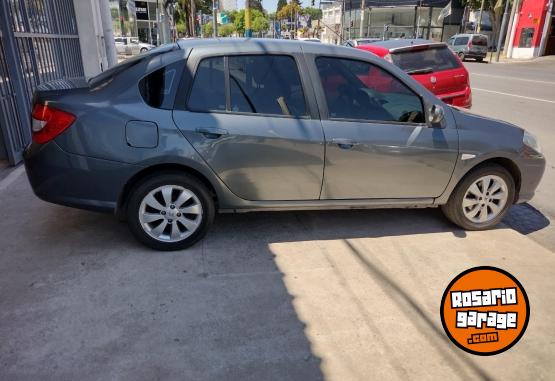 Autos - Renault Symbol Luxe 2012 GNC 140000Km - En Venta