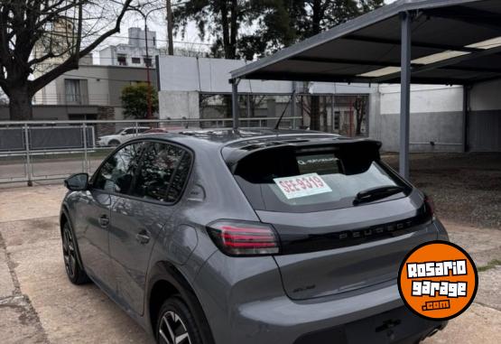 Autos - Peugeot 208 2025 Nafta 8000Km - En Venta