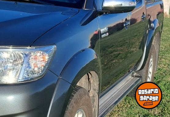 Camionetas - Toyota Hilux SRV 4x4 2014 Diesel 84600Km - En Venta