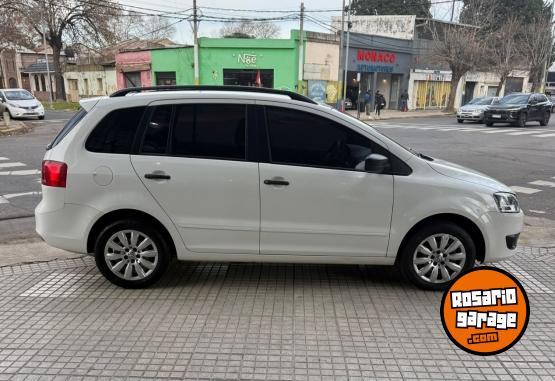 Autos - Volkswagen SURAN CONFORTLINE 1.6 2013 Nafta 120000Km - En Venta