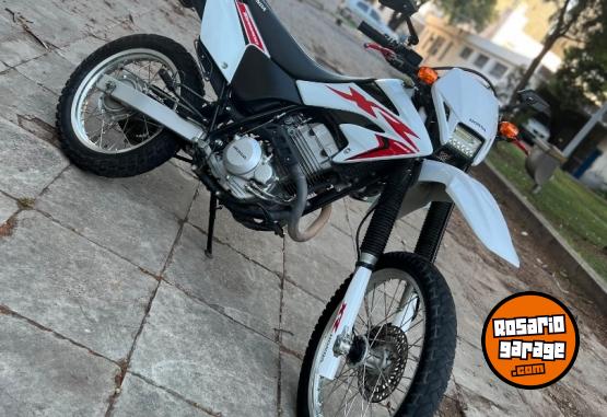 Motos - Honda Tornado 2018 Nafta 29500Km - En Venta