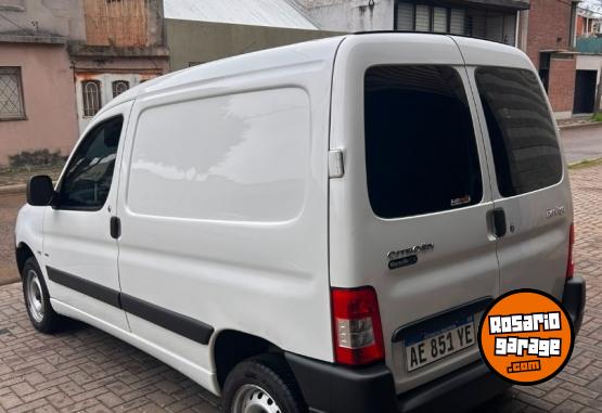 Utilitarios - Citroen BERLINGO HDI 2021 Diesel 72000Km - En Venta