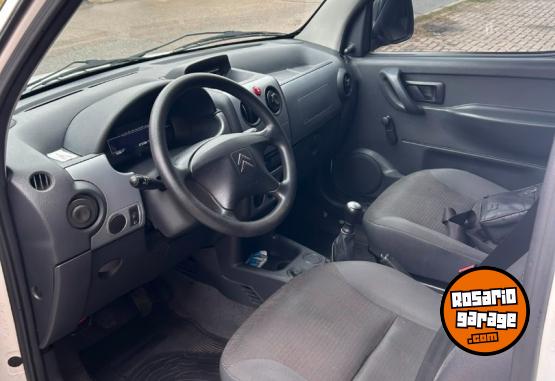 Utilitarios - Citroen BERLINGO HDI 2021 Diesel 72000Km - En Venta