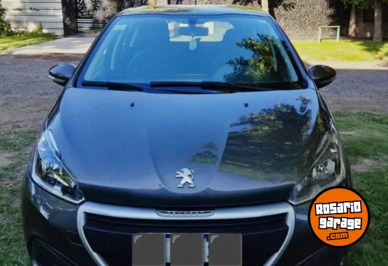 Autos - Peugeot 208 2018 Nafta 228400Km - En Venta