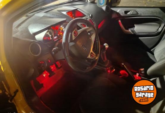 Autos - Ford Fiesta Kinetic Titanium 2011 Nafta 159000Km - En Venta