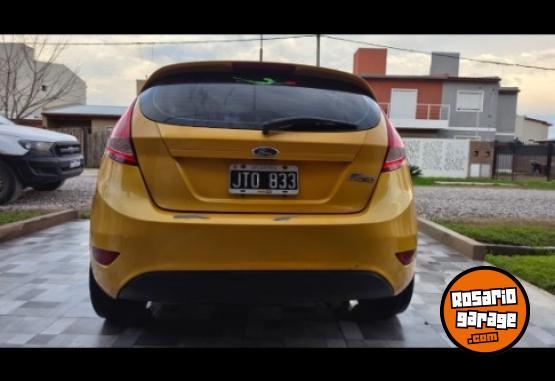 Autos - Ford Fiesta Kinetic Titanium 2011 Nafta 159000Km - En Venta