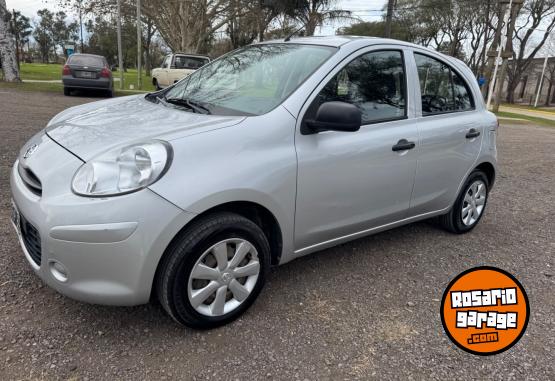 Autos - Nissan March 2015 Nafta 86000Km - En Venta