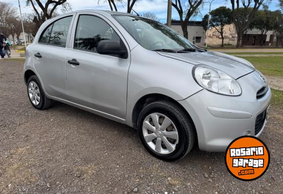 Autos - Nissan March 2015 Nafta 86000Km - En Venta