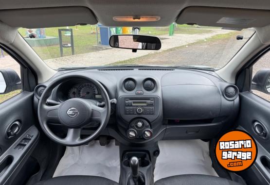 Autos - Nissan March 2015 Nafta 86000Km - En Venta