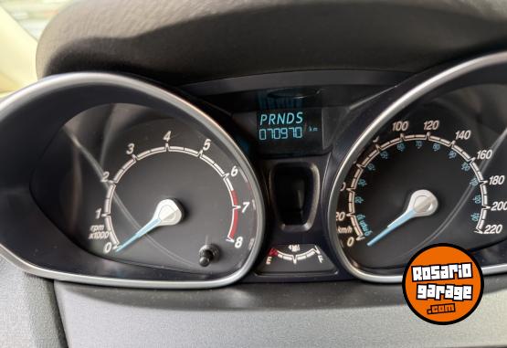 Autos - Ford FIESTA 2015 Nafta 70000Km - En Venta