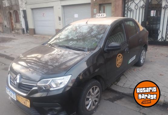 Autos - Renault Taxi logan 2023 GNC 166000Km - En Venta