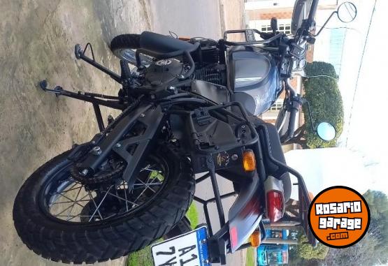 Motos - Royal Enfield Himalayan 411 2021 Nafta 24000Km - En Venta