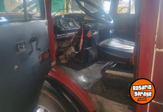 Camiones y Grúas - MERCEDES 1114 - En Venta