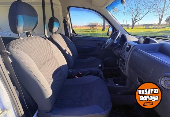 Utilitarios - Citroen Berlingo HDI 1.6 Furgon 2018 Diesel 125000Km - En Venta