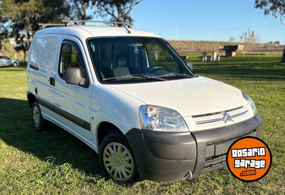 Utilitarios - Citroen Berlingo HDI 1.6 Furgon 2018 Diesel 125000Km - En Venta