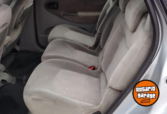Autos - Renault SCENIC PRIVILEGE 2006 Diesel 199856Km - En Venta