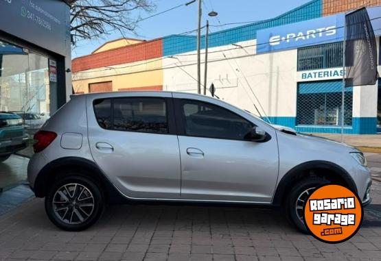 Autos - Renault SANDERO INTENS 1.6 2020 Nafta 68740Km - En Venta