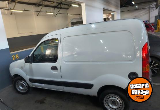 Utilitarios - Renault Kangoo 2014 GNC 170000Km - En Venta