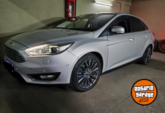 Autos - Ford Ford Focus 3 At titanium 2016 Nafta 160000Km - En Venta
