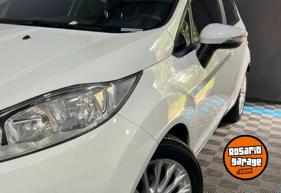 Autos - Ford FIESTA SE PLUS 2017 Nafta 100000Km - En Venta