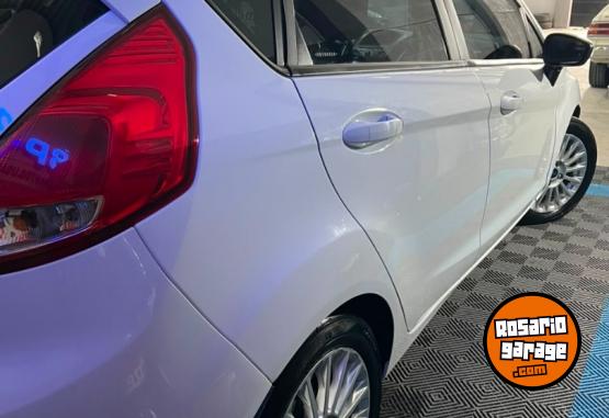 Autos - Ford FIESTA SE PLUS 2017 Nafta 100000Km - En Venta